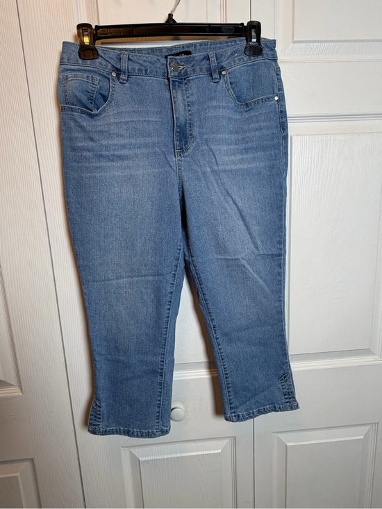 d. jeans Denim - d.jeans Women’s Light Wash Capri Jeans Size 12 Stretch Mid Rise Denim